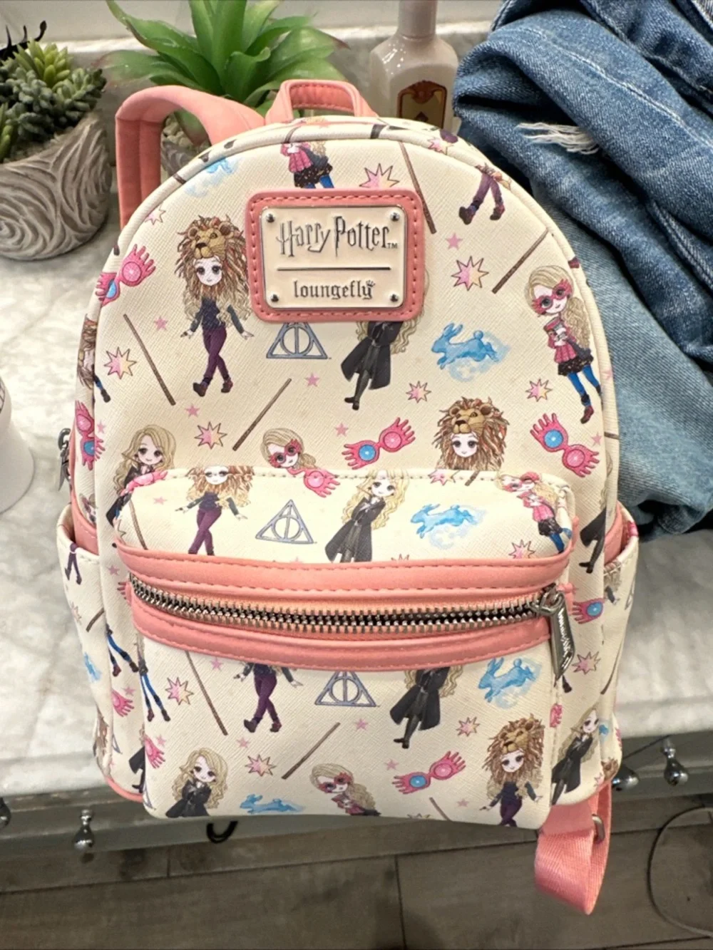 Harry Potter Loungefly Backpack - Luna Lovegood Character Print NWOT Whimsical
